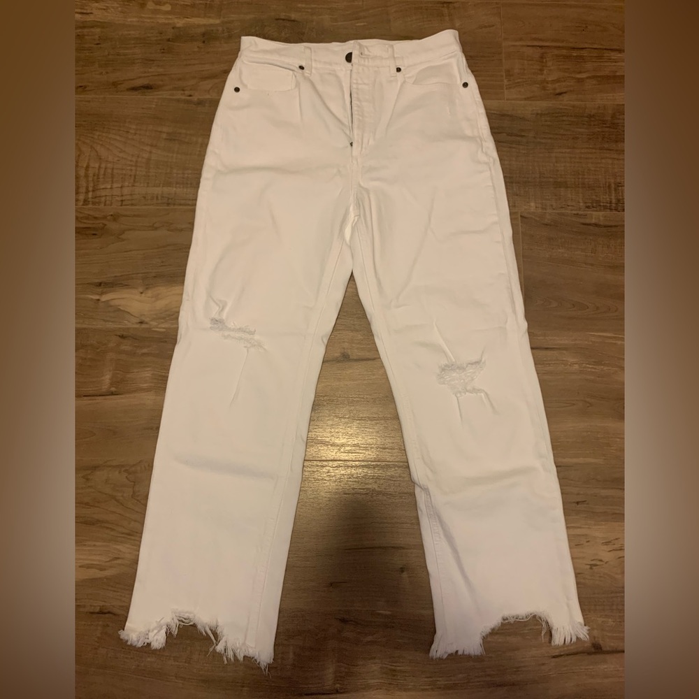 LOFT women’s wide leg cropped jean in white!